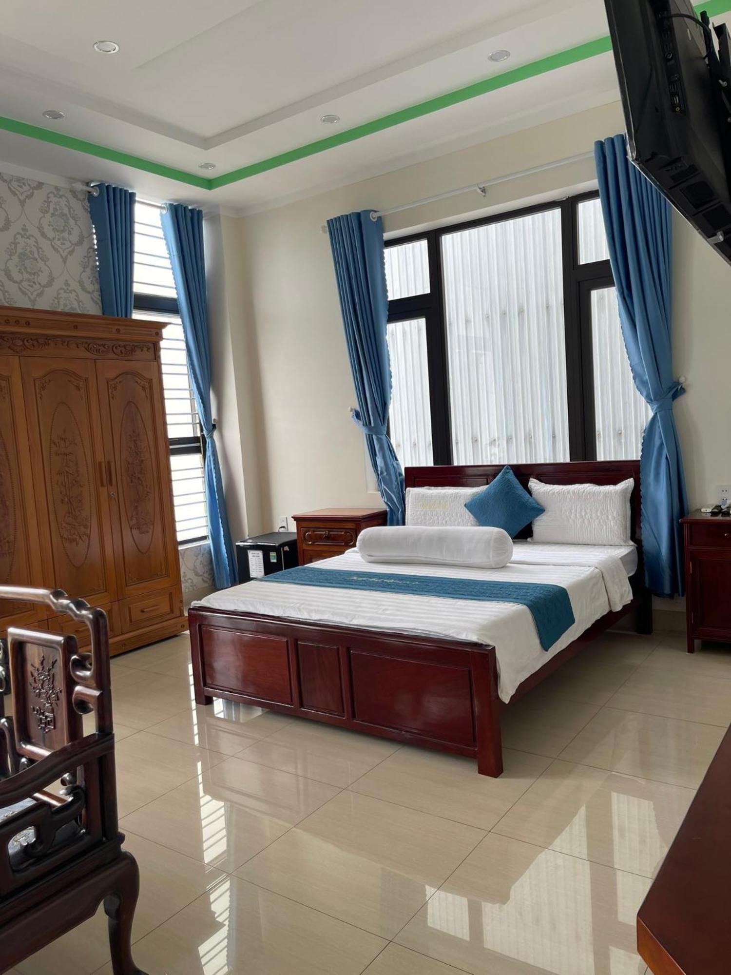 Anh Tuan Hotel & Coffee - Pleiku, Gia Lai Esterno foto