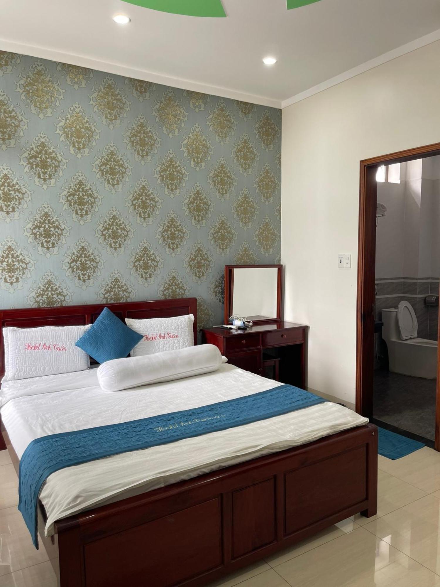 Anh Tuan Hotel & Coffee - Pleiku, Gia Lai Esterno foto