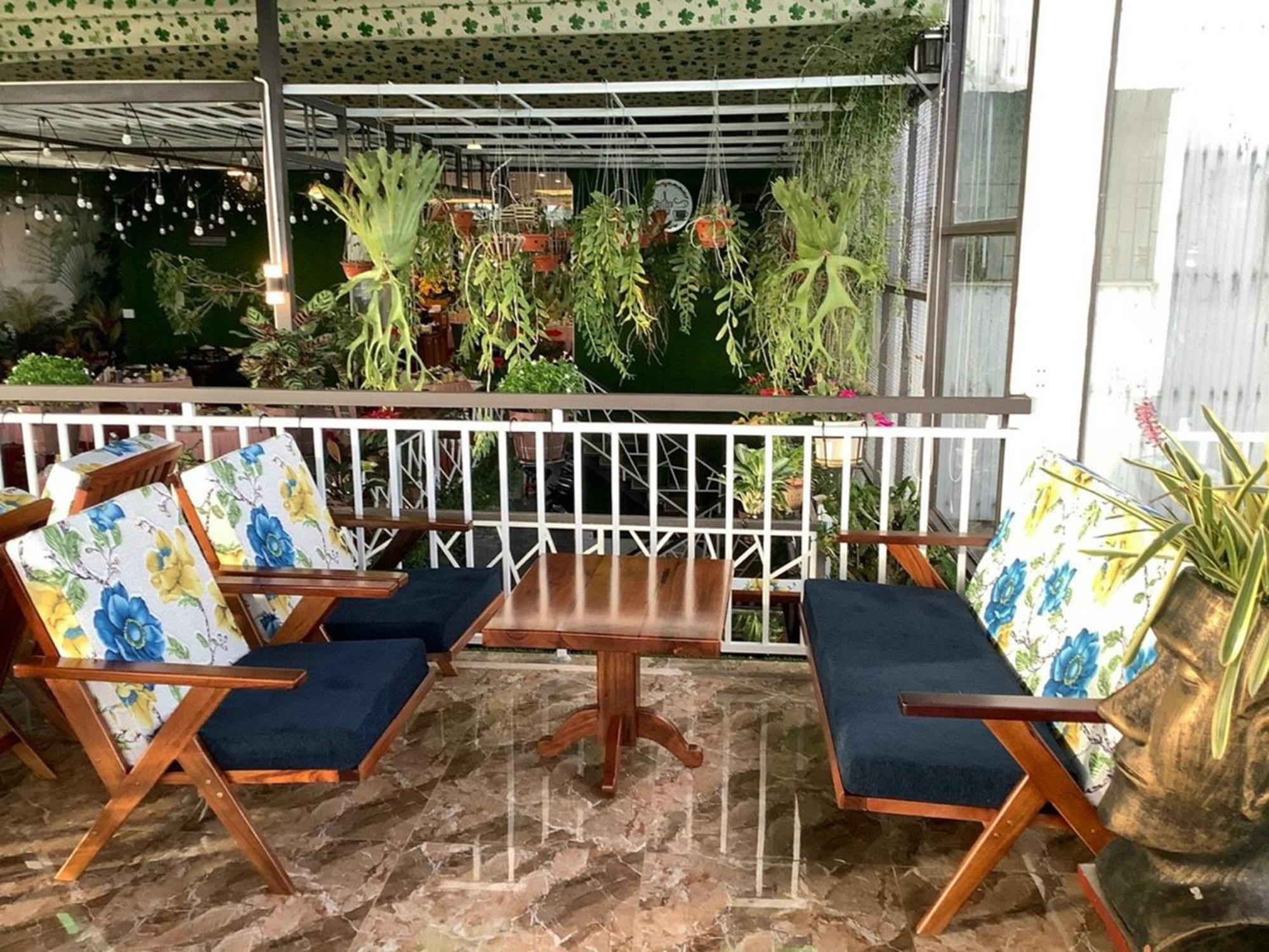 Anh Tuan Hotel & Coffee - Pleiku, Gia Lai Esterno foto