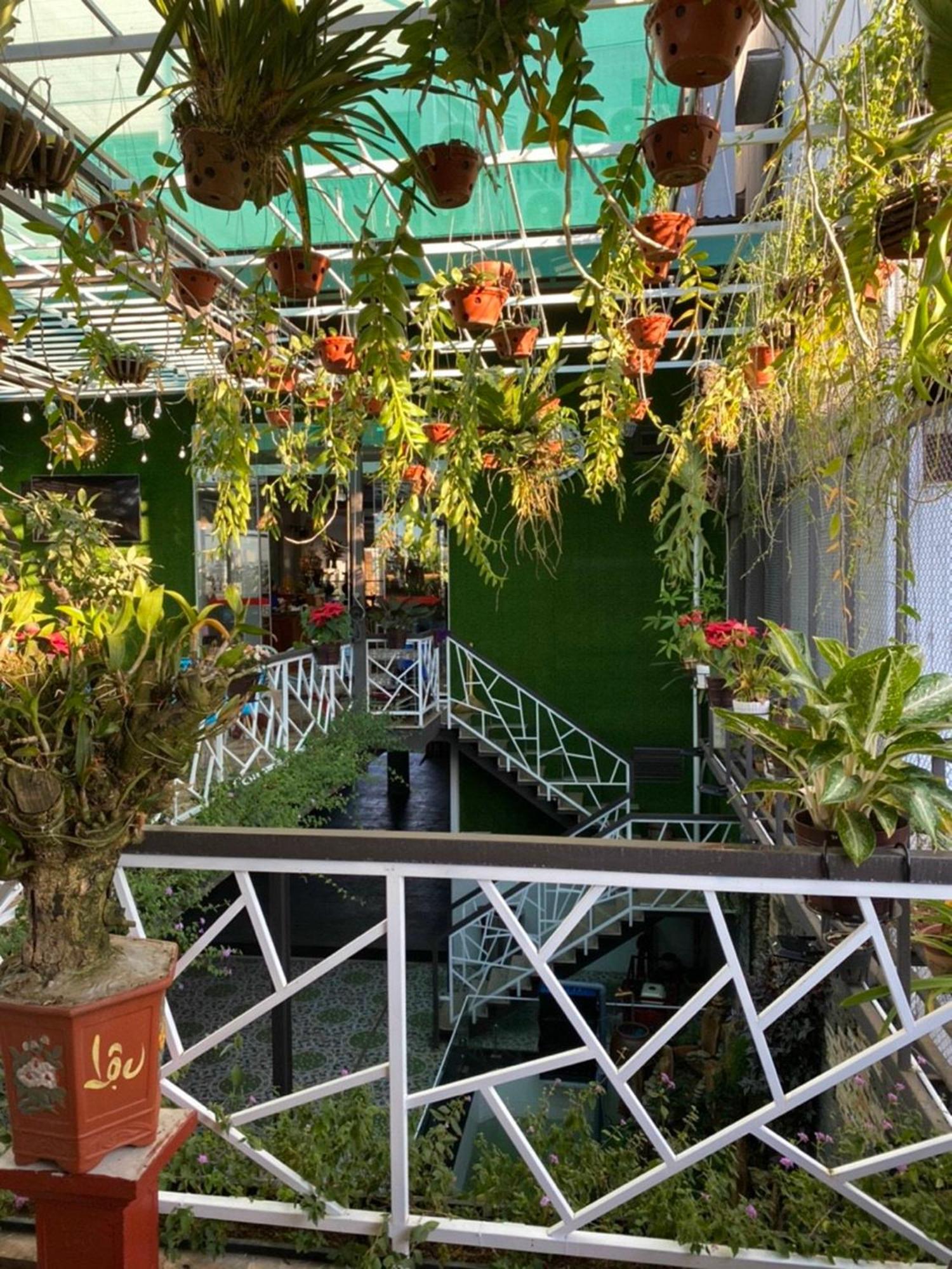 Anh Tuan Hotel & Coffee - Pleiku, Gia Lai Esterno foto